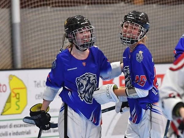 Jessica Scott (University of Abertay) & Mya Burns (University of Dundee) 
